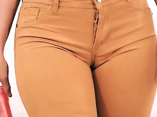 Obese Booty Latina Teen Gaggin and Widely opened Pussy. WL-002