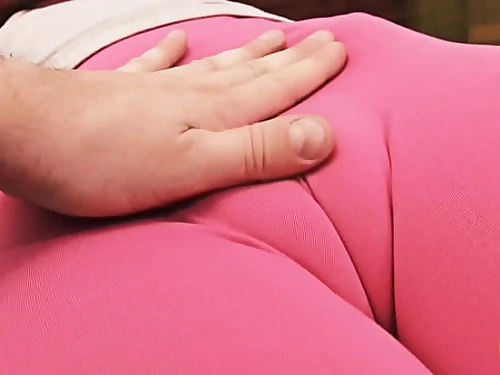 Cameltoe Slut Teenage Has Big Round Rump In Cock-squeezing Lycra Leggings.