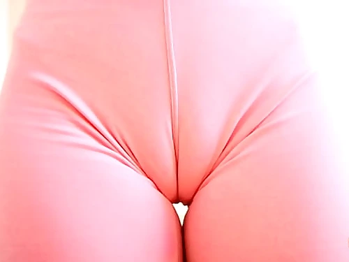 Brilliant Cameltoe Brunette Stunner In Taut Lycra Latex Leggings