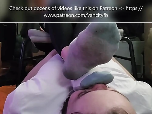 3-week worn stinking gym socks