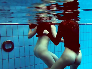 Diana and Simonna molten lesbians underwater